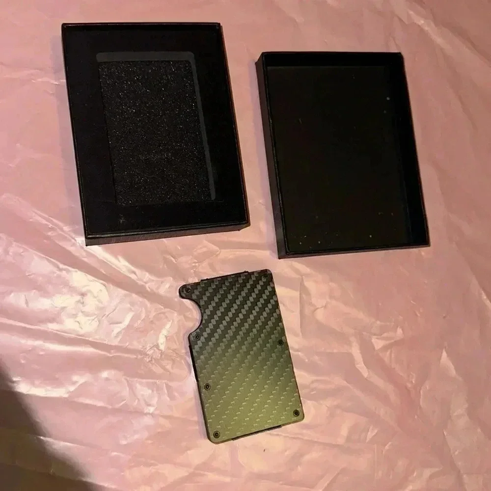 Premium Carbon Fiber Wallet for Men -Black Chic RFID Blocking Credit Card Holder